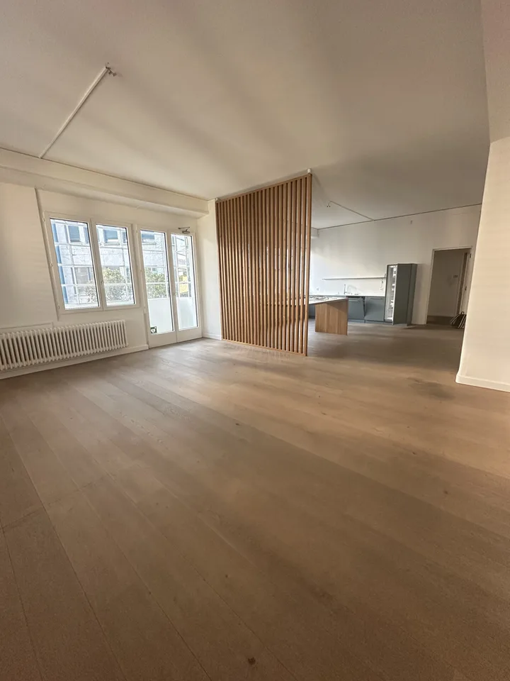 zentrale Bürofläche im Kreis 4 - befristet bis 30.09.2027