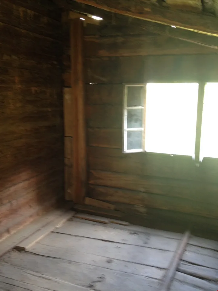 Lager/Stall in Milachru - Stalden – Foto 7 von 12