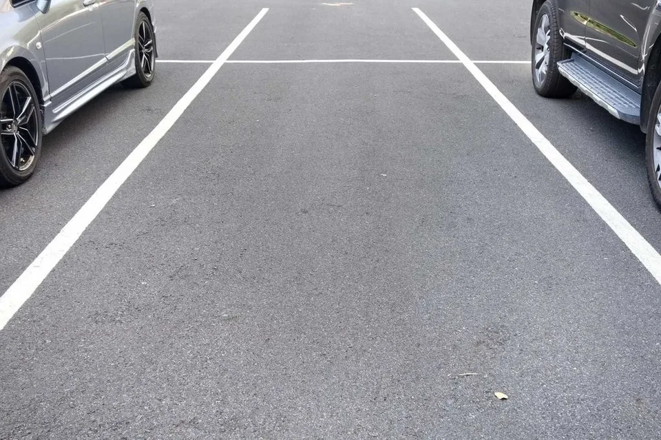 Auto-Einstellplatz zu vermieten!