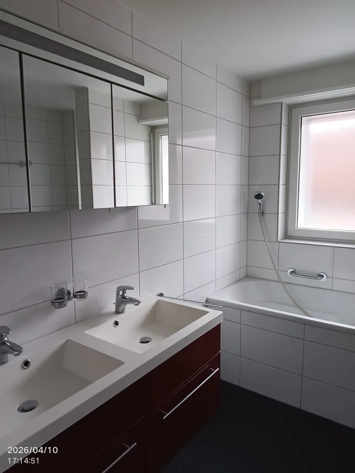 moderne 4-Zimmerwohnung auf dem Land