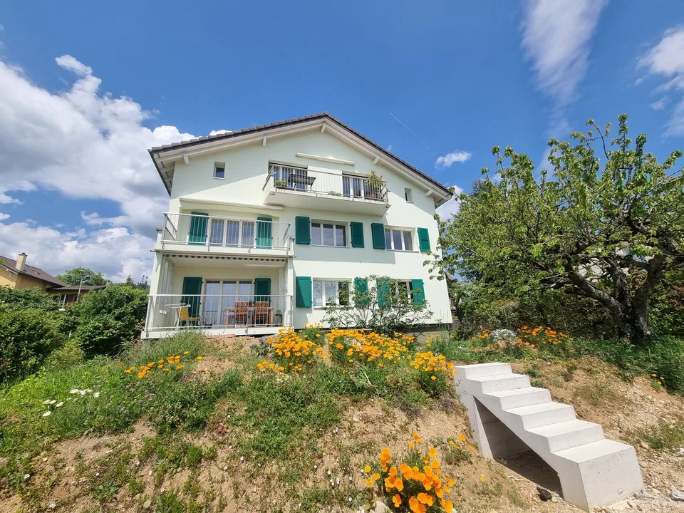 Helles 4-Zimmer-Wohnung mit Seeblick in Milvignes