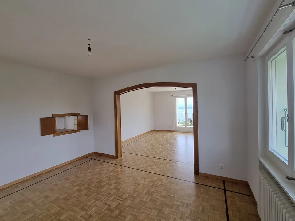 Helles 4-Zimmer-Wohnung mit Seeblick in Milvignes