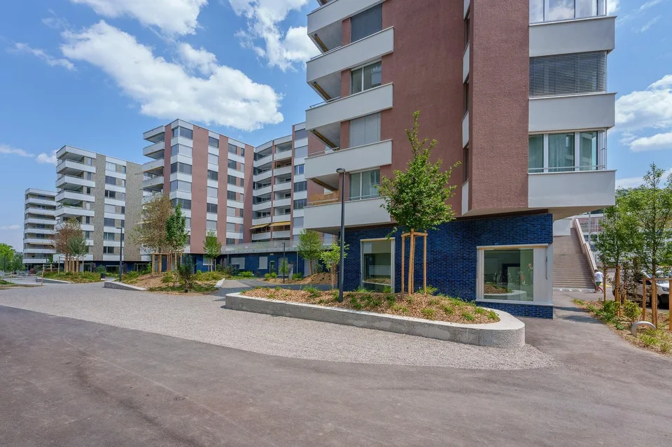 Motorradplatz in zentraler Lage zu vermieten