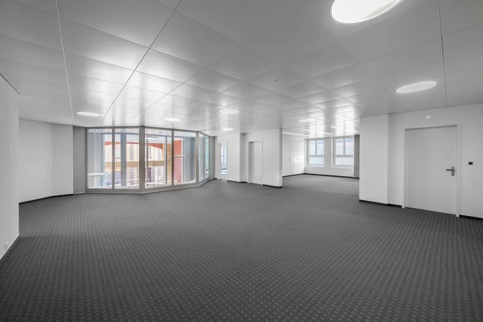 Bureau situé au 1er étage - Grand Rue 122/124, Tramelan
