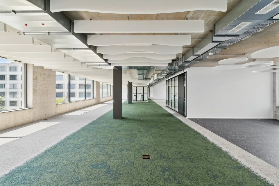 Spazi aziendali convenienti da 204 m² a Lindbergh