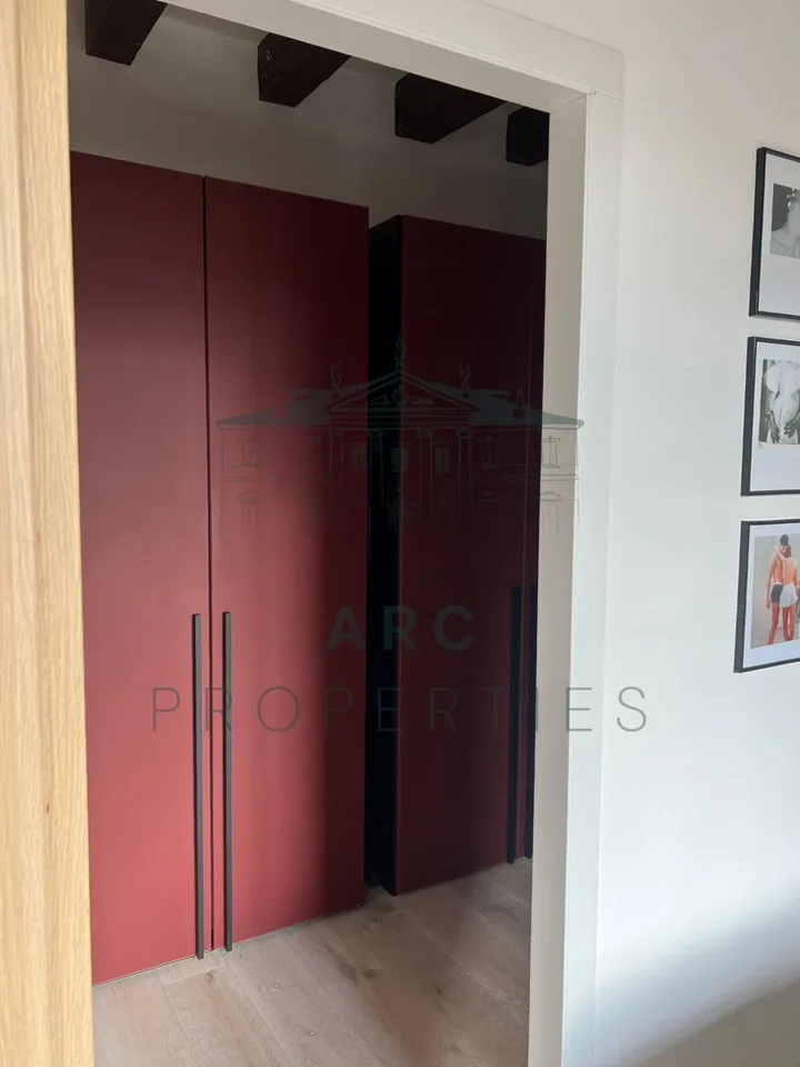 EAUX-VIVES - APPARTEMENT ENTIÈREMENT RÉNOVER