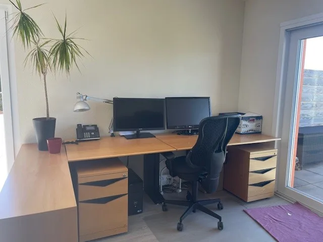 2 Posti di Lavoro/Uffici in Affitto