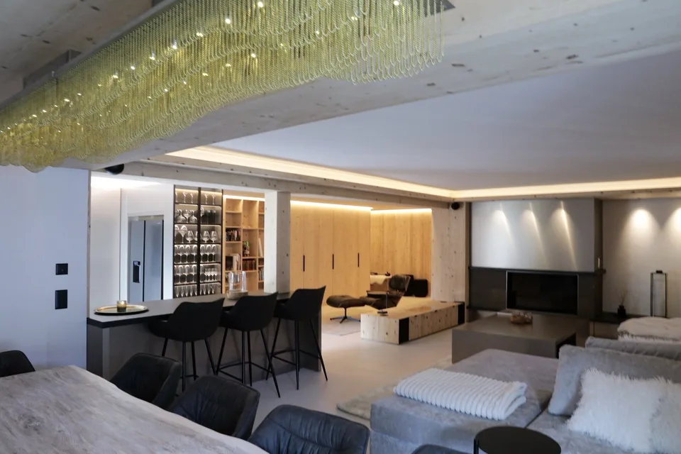 Appartamento di Lusso in Stile Chalet nella Migliore Posizione a St. Moritz. Prenotabile da 2 Notti