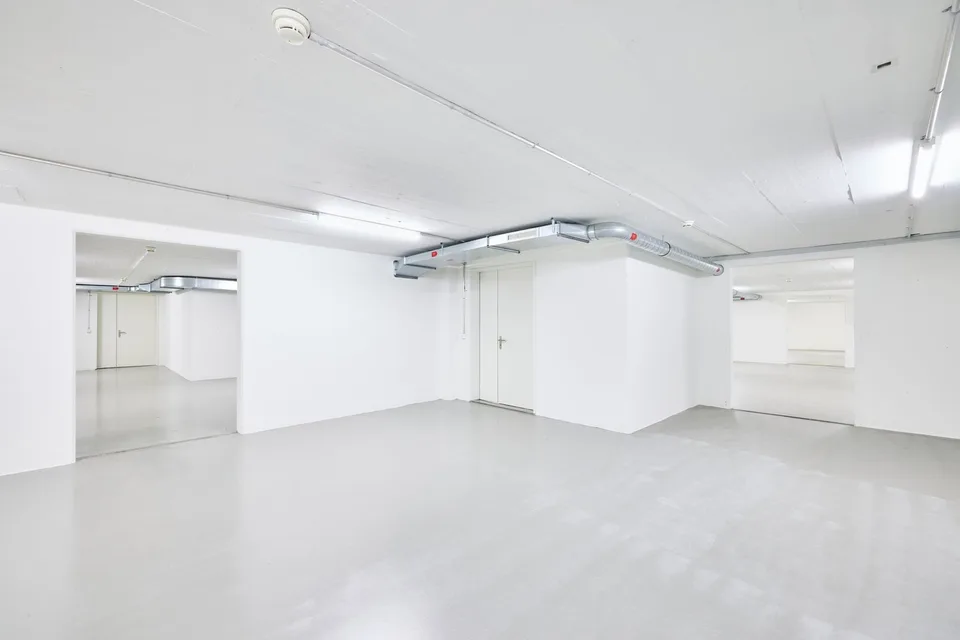 Zurich-Nord: Espaces de stockage de 36 m² à 2'000 m² – intelligent, central, disponible immédiatement
