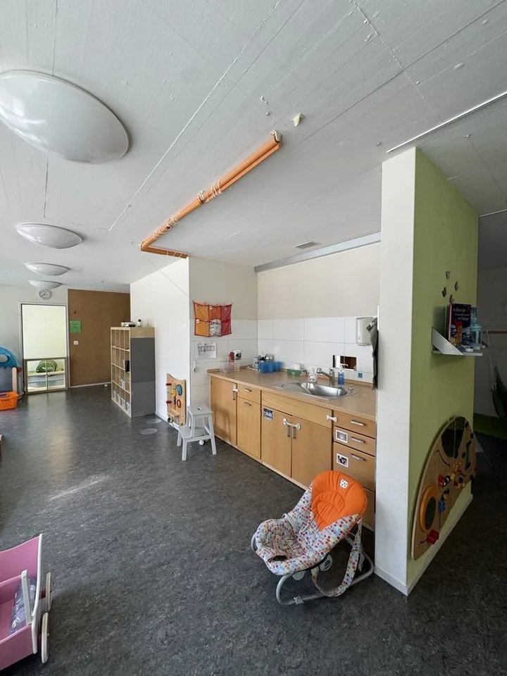 478 Square Meters of Commercial Space / Your New Business Address! – photo 7 of 10