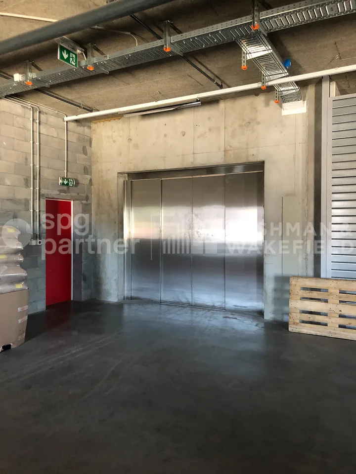 Grenet 21 - Logistische Lager, Handwerksbetriebe und moderne Büros mit Terrasse – Foto 12 von 13