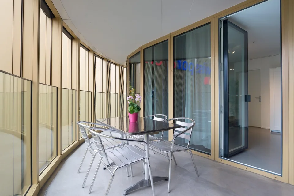 Moderne, möblierte 2-Zimmer-Wohnung mit Balkon in Luzern