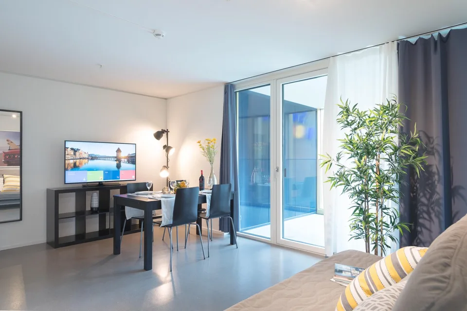 Moderne, möblierte 2-Zimmer-Wohnung mit Balkon in Luzern