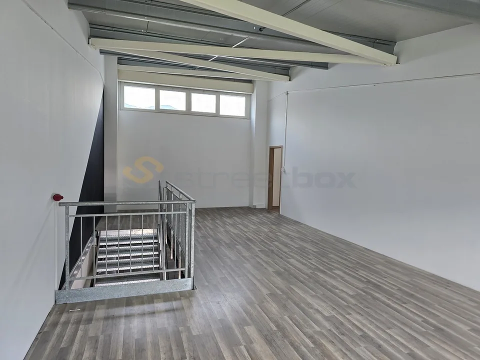 Rare opportunity! Double box for rent! – photo 6 of 6