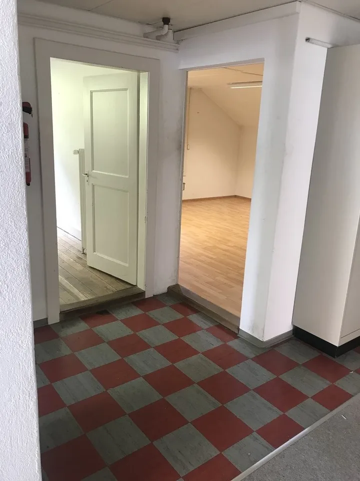 Spazi ufficiali a Ostermundigen 74 m2