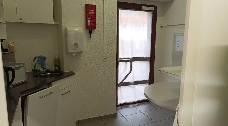 Ampio spazio commerciale in affitto a Hombrechtikon da luglio 2026! – foto 7 di 8