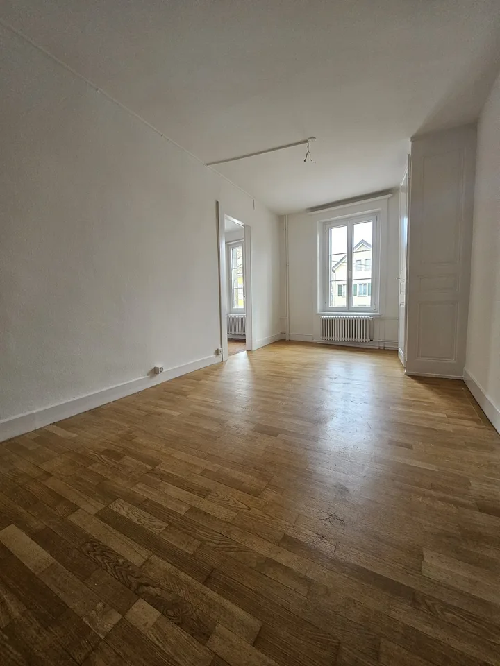 Grand Logement de 5.5 pièces au 1er étage avec cave