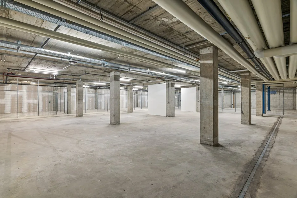 Spazio di stoccaggio a basso costo di 280 m² – ideale per le PMI, il commercio o il commercio online