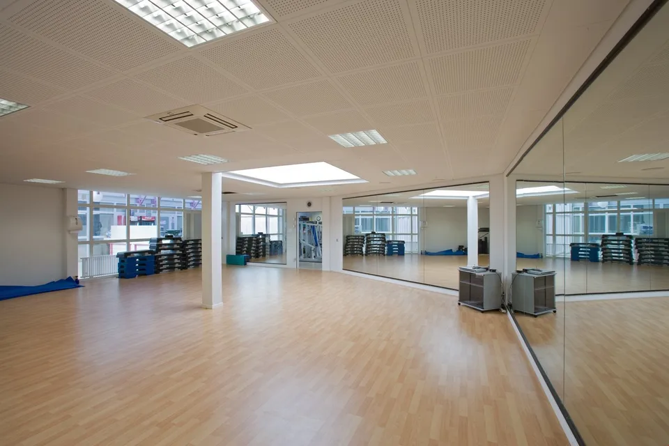 BUREAU / SHOW-ROOM / ATELIER – photo 10 sur 18
