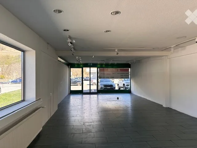 Lokal Gewerbeimmobilie von 170 m² in Uvrier - Ideal für Ihre Aktivität
