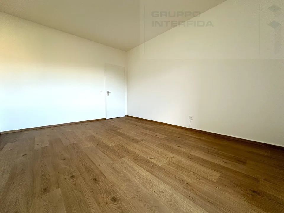 HELLDURCHLÄSSIGE 2.5-ZIMMER-WOHNUNGEN RENOVIERTE