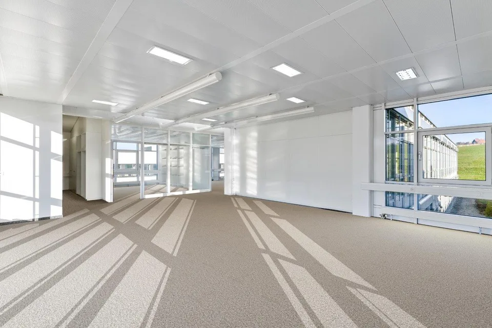 Bürofläche im Gewerbeareal Sihlbrugg