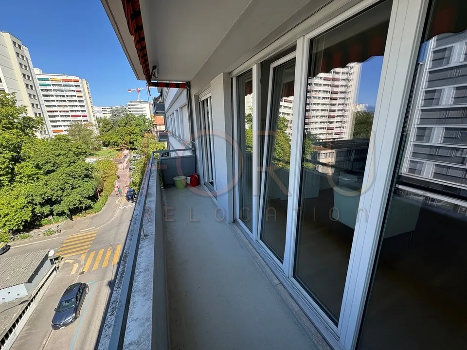 Bell'appartamento ristrutturato con 4 locali, balcone e buona posizione
