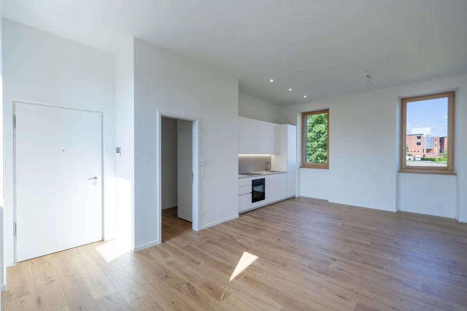 Ehemalige, komplett renovierte Villa, zur ersten Vermietung mit Terrasse