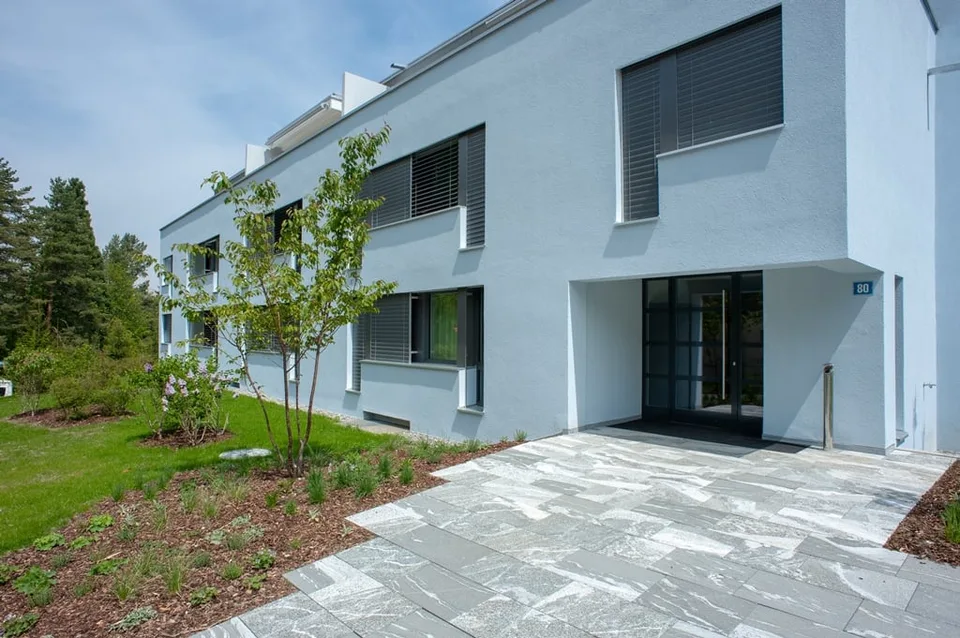 Exklusive möblierte Apartments mit eigenem Badezimmer und Kochzeile an Toplage