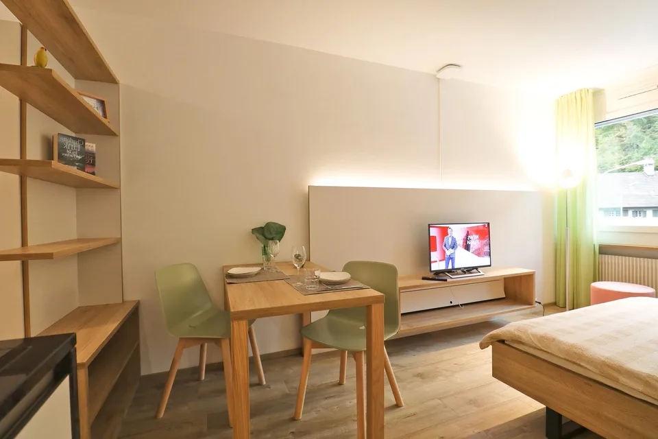 Exklusive möblierte Apartments mit eigenem Badezimmer und Kochzeile an Toplage