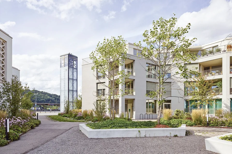 Einstellhallenplatz an zentraler Lage in Bonstetten zu vermieten