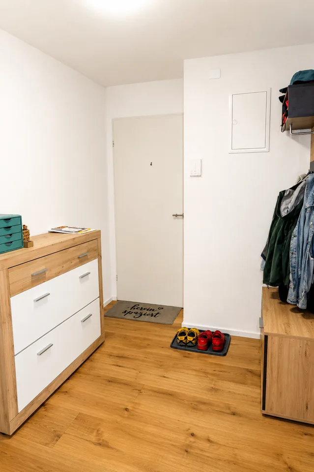 Moderne und helle 3.5-Zimmer-Wohnung mit Balkon