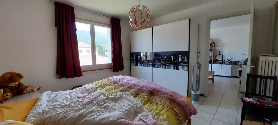 Helles 3-Zimmer-Apartment mit Balkon in Fleurier