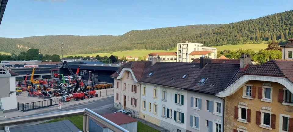 Helles 3-Zimmer-Apartement mit Balkon in Fleurier – Foto 7 von 7