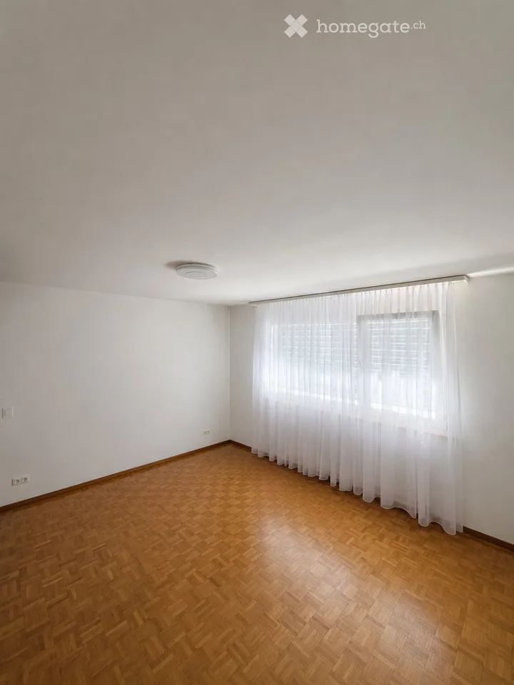 Übernahme des Mietvertrags - Helles 4,5-Zimmer-Apartment 113m2