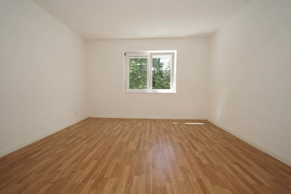 Helle 3.5-Zimmerwohnung mit sonnigem Balkon an ruhiger Wohnlage