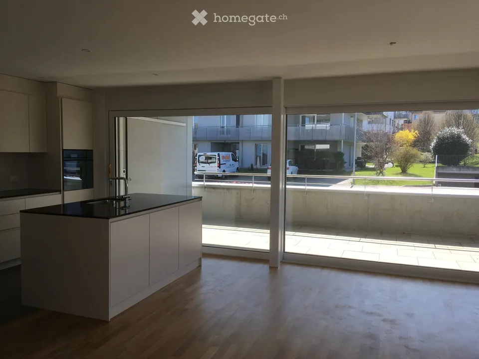Moderne 3.5-Zimmer-Wohnung mit Seeblick in Uttwil – Erstbezugsqualität am Bodensee