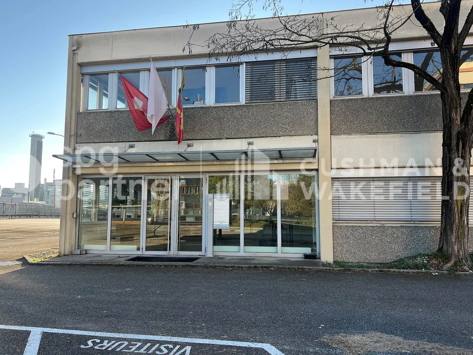 312 m² en rez-de-chaussée | Atelier / showroom / activité B2B
