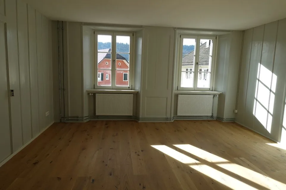 Tramelan - 3,5-Zimmer-Wohnung komplett renoviert (1. Monat gratis)