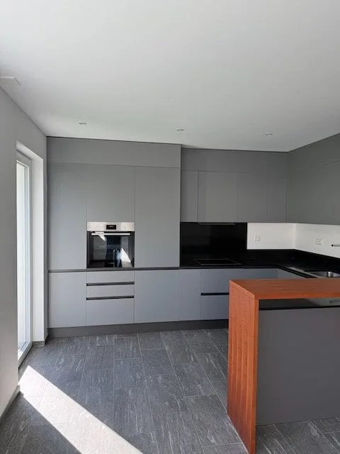 Moderne Reihenvilla zur Miete in Bioggio