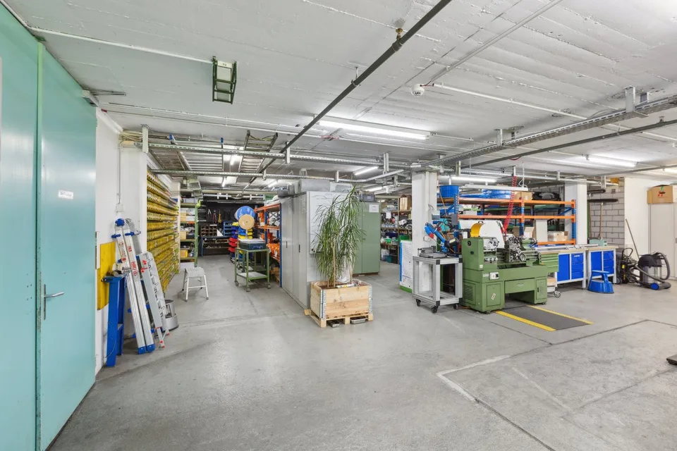 Halle industrielle à Näfels à louer – photo 7 sur 12
