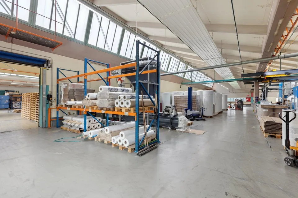Industriehalle in Näfels zu vermieten