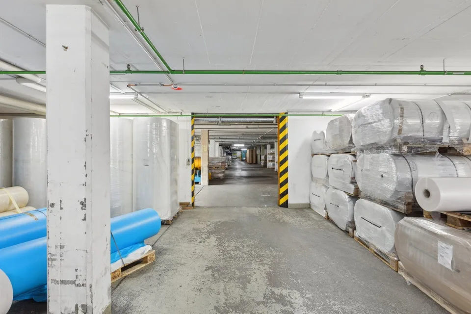 Halle industrielle à Näfels à louer – photo 10 sur 12