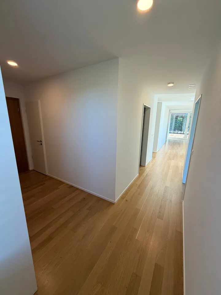 Appartamento lussuoso & senza barriere di 4,5 locali con giardino privato