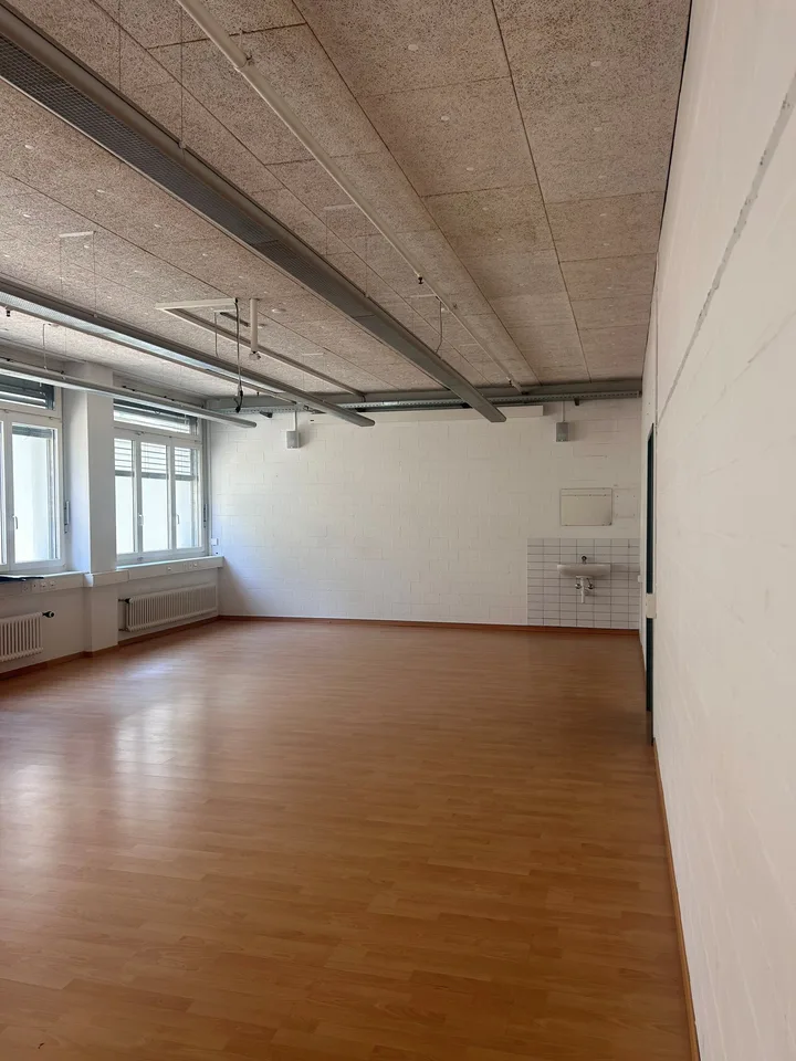 Bureau moderne dans un excellent emplacement