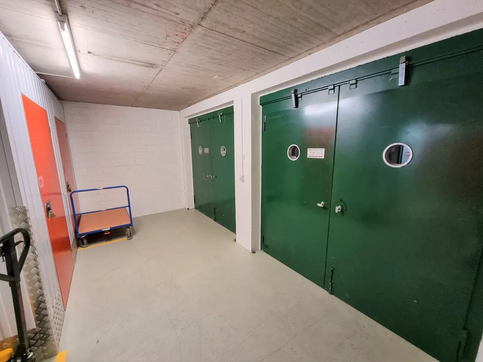 Locaux de stockage entre 1m3 et 64m3, flexibles et bon marché à louer. Pas de préavis.