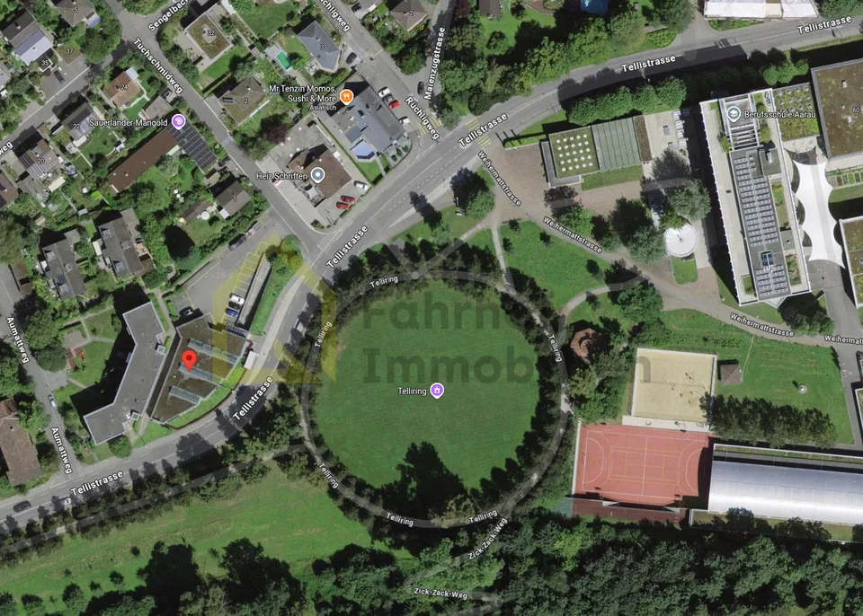Place de stationnement pour motos ou petites voitures (longueur max. 2m)