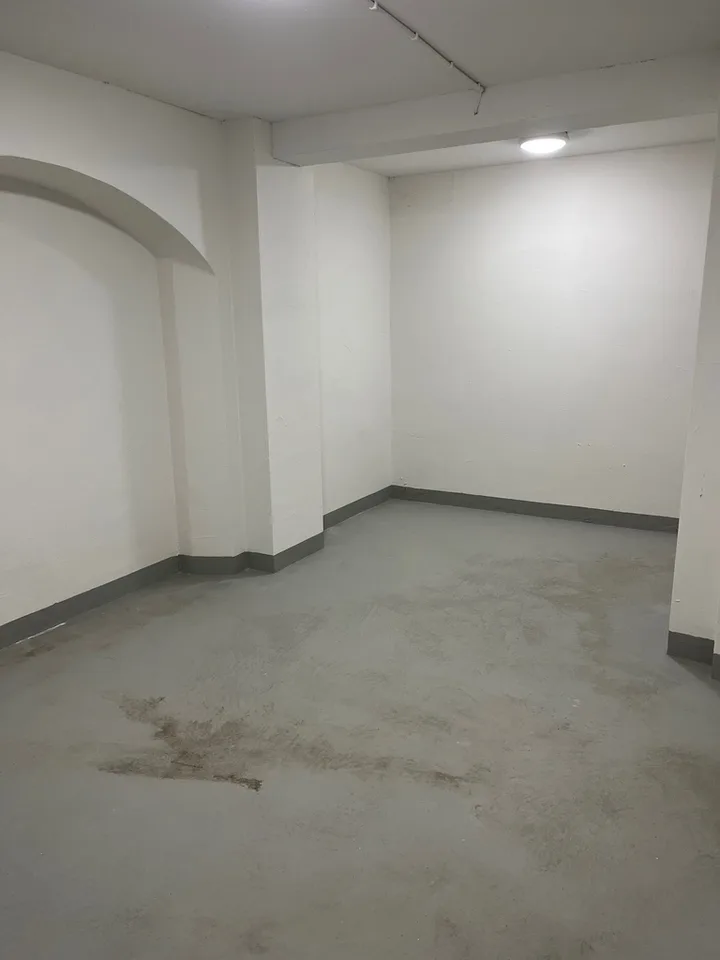 Generous craft room in a great location!