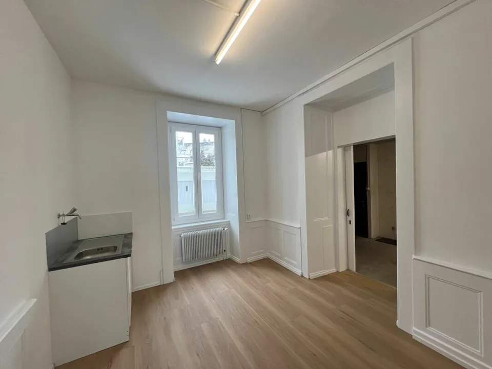 Zukunft 11 Renovierte Gewerbeeinheit von 114 m2