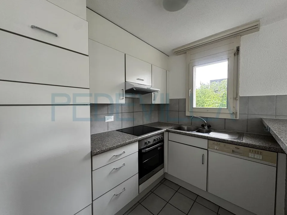 Zu vermieten - Schöne 4-Zimmer-Wohnung im 1. Stock